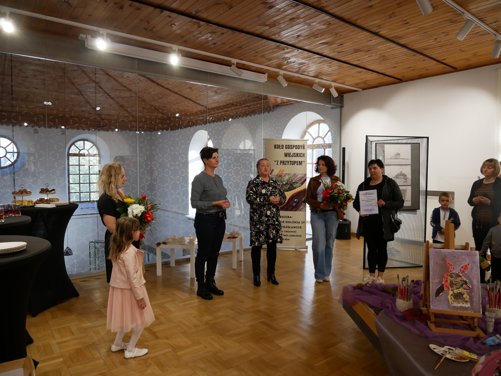 Otwarcie wystawy prac plastycznych